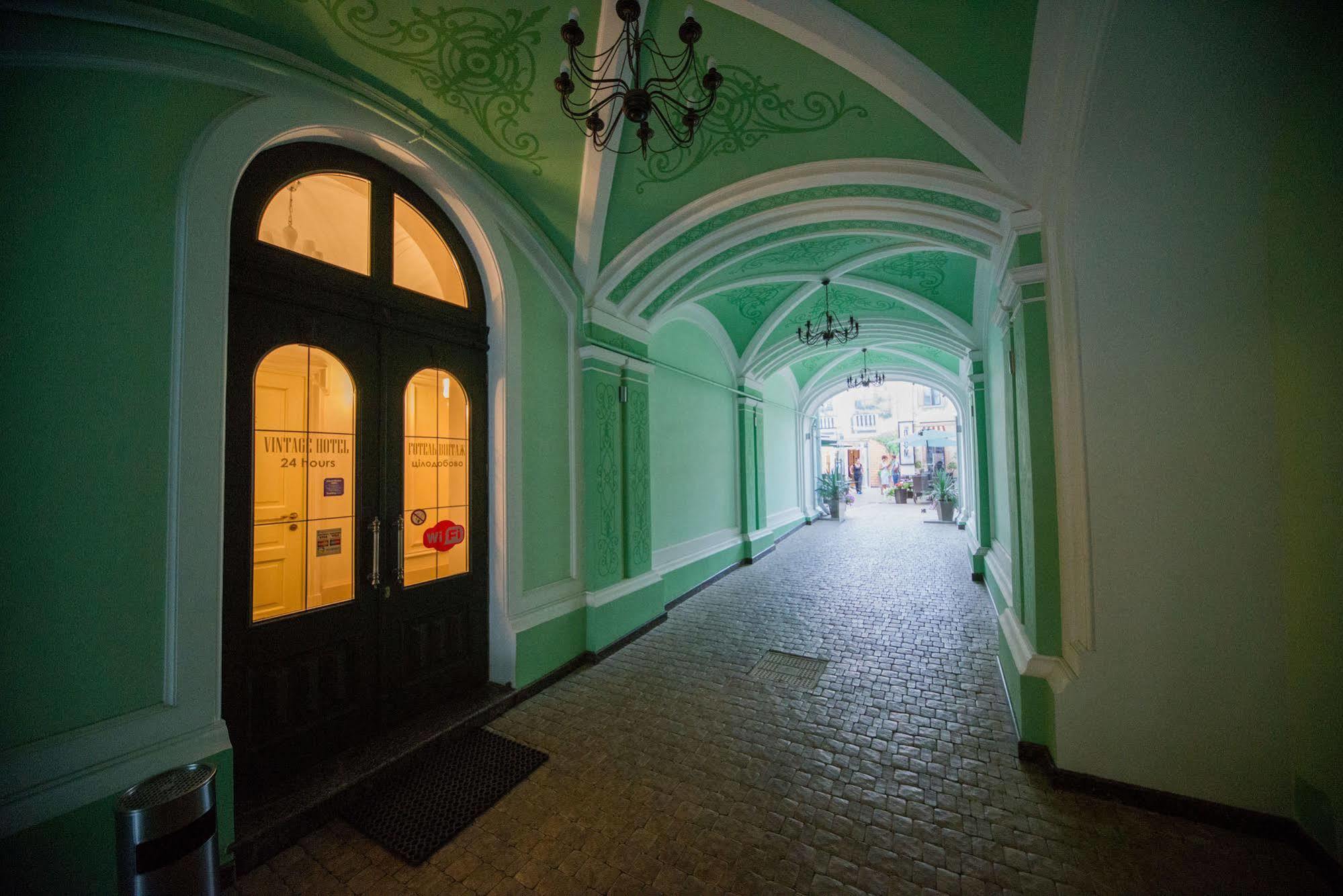 Vintage Hotel Odessa Esterno foto
