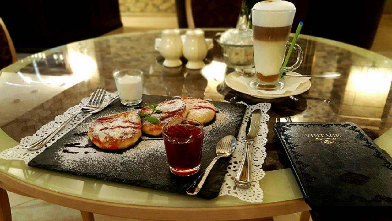 Vintage Hotel Odessa Esterno foto